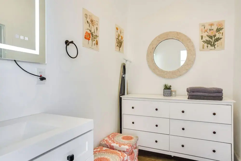 Near UNM & ABQ Biopark: East Dtwn Studio