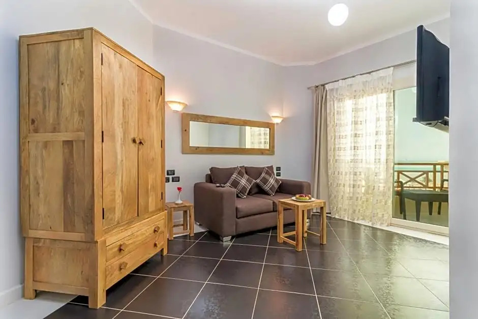 Royal Beach Serviced Apartments