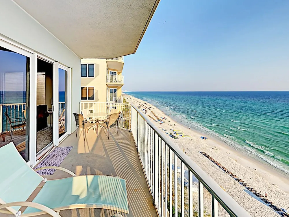 New Listing! Solitude By The Sea W/ Gulf Views 3 Bedroom Condo