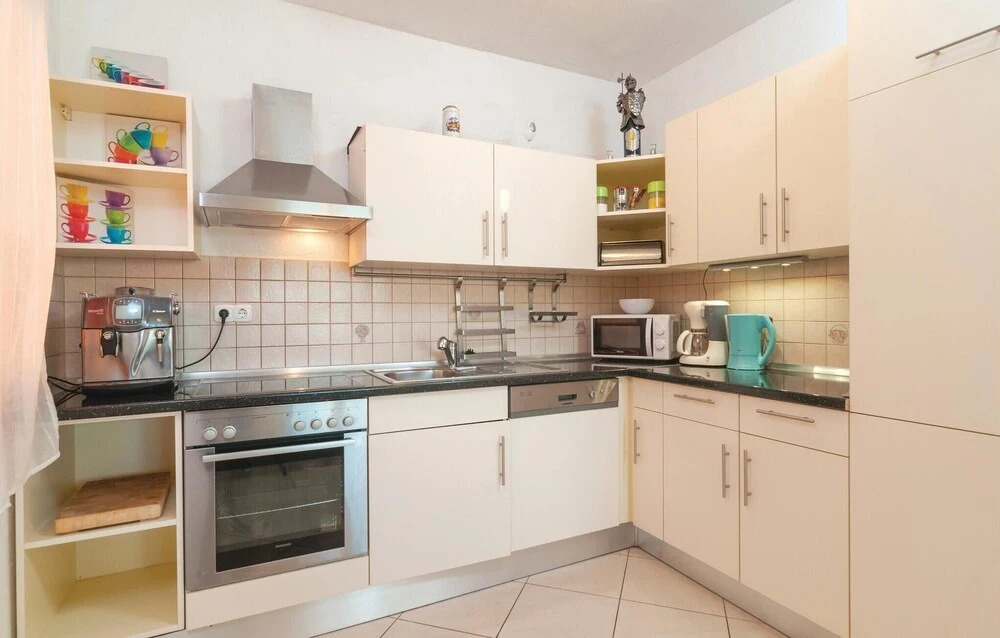 Stunning Home in Stanici With Wifi and 3 Bedrooms