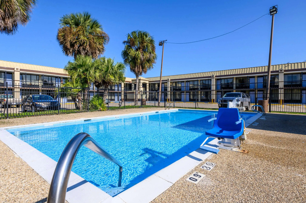 Quality Inn New Orleans I-10 East