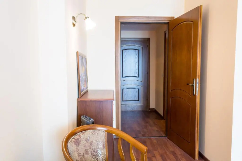 Port Palace Apartments