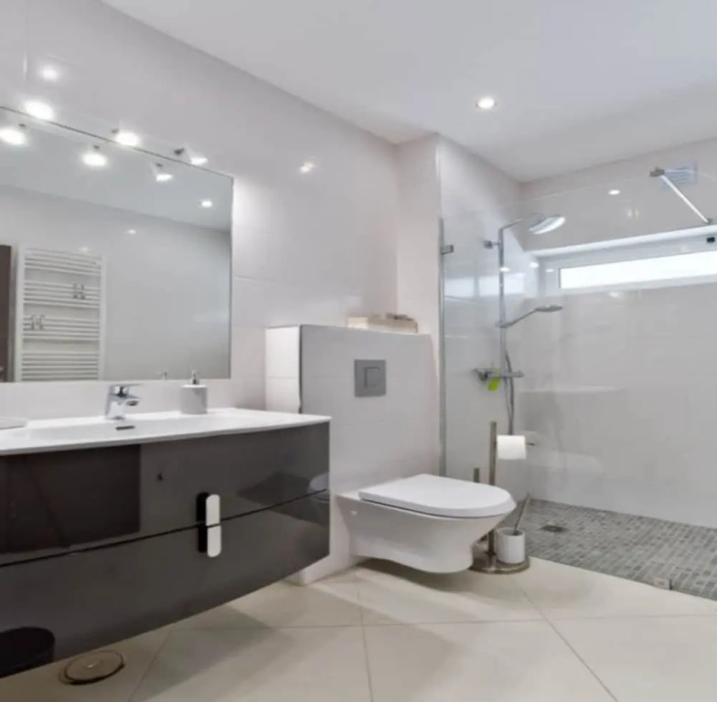 Villa Goldeneye - Luxury 6 Bedroom Villa