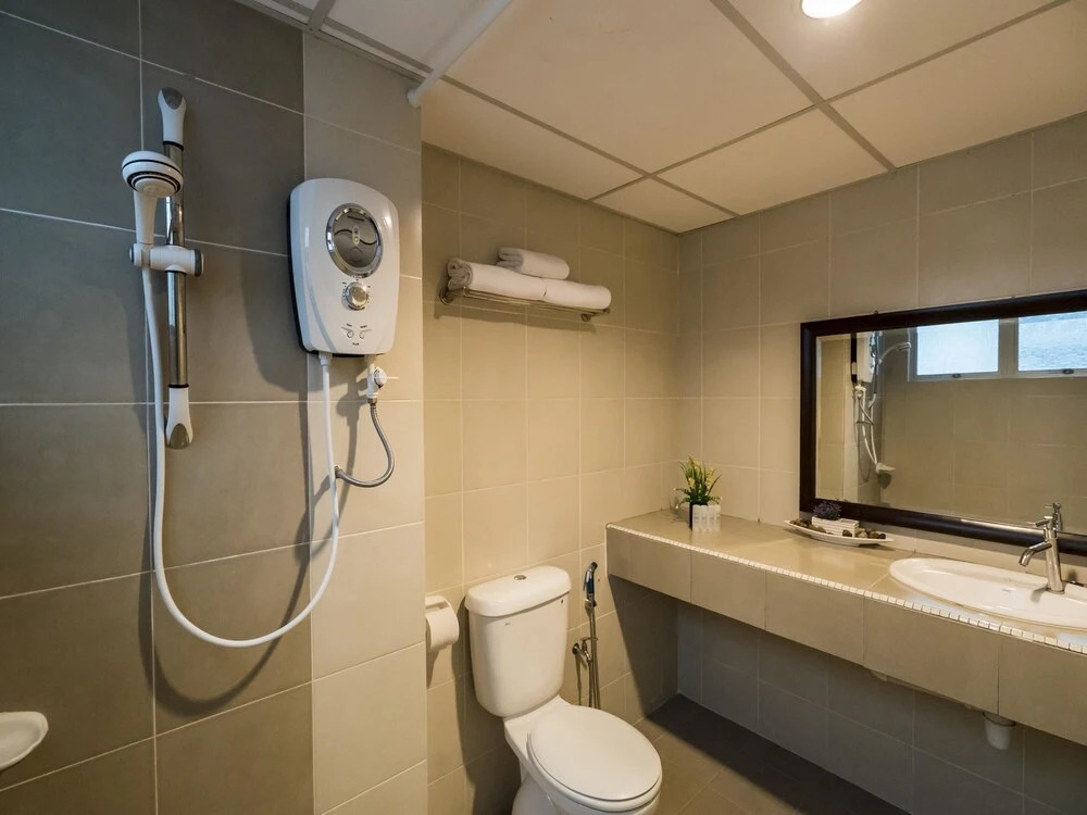 OYO 295 Aster Hotel