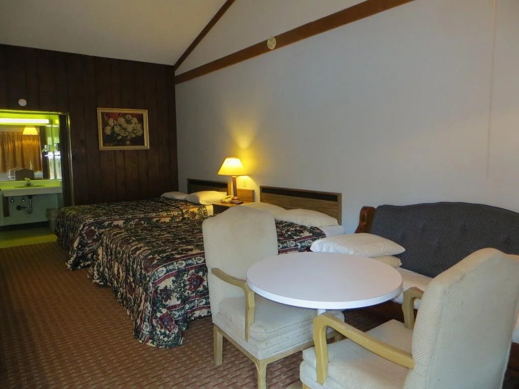 Bridgman Inn
