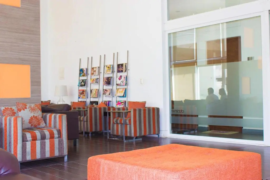 Carmelitas Contemporary II