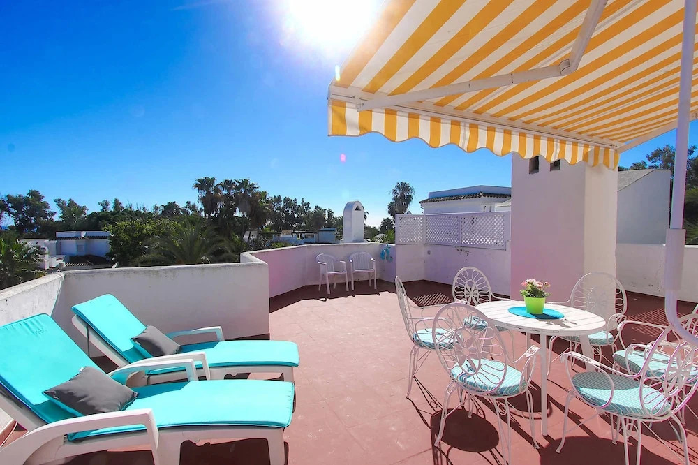 1094 Beachfront Duplex Penthouse Large Roofterrace Seaview
