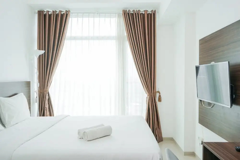 Modern Studio Apartment at Tree Park Cikokol