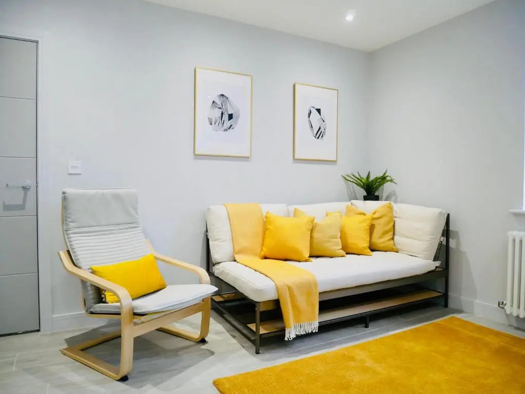 Beautiful Brand New Apartment near the BEACH