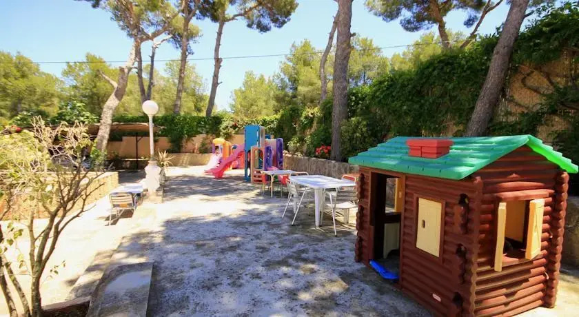 Holiday Home Paradise