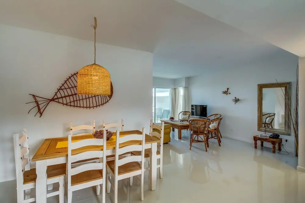 Moderno apartamento frente al mar y piscina - Azure Towers