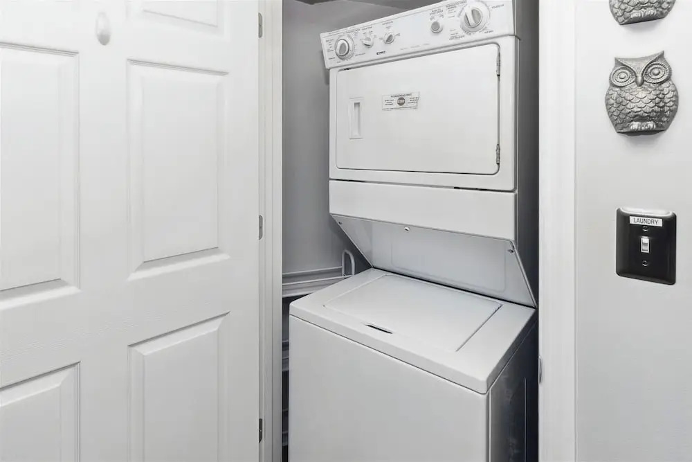 Seacrest 305 is a 2 BR Gulf front on Okaloosa Island by RedAwning