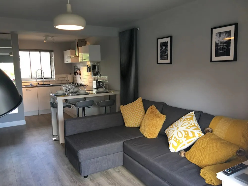 University Central Apartment