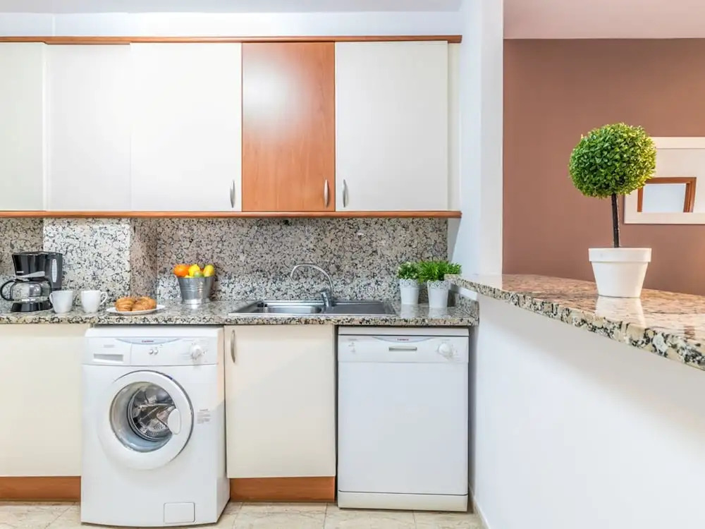 Apartment with sea view and located directly on the promenade of Empuriabrava