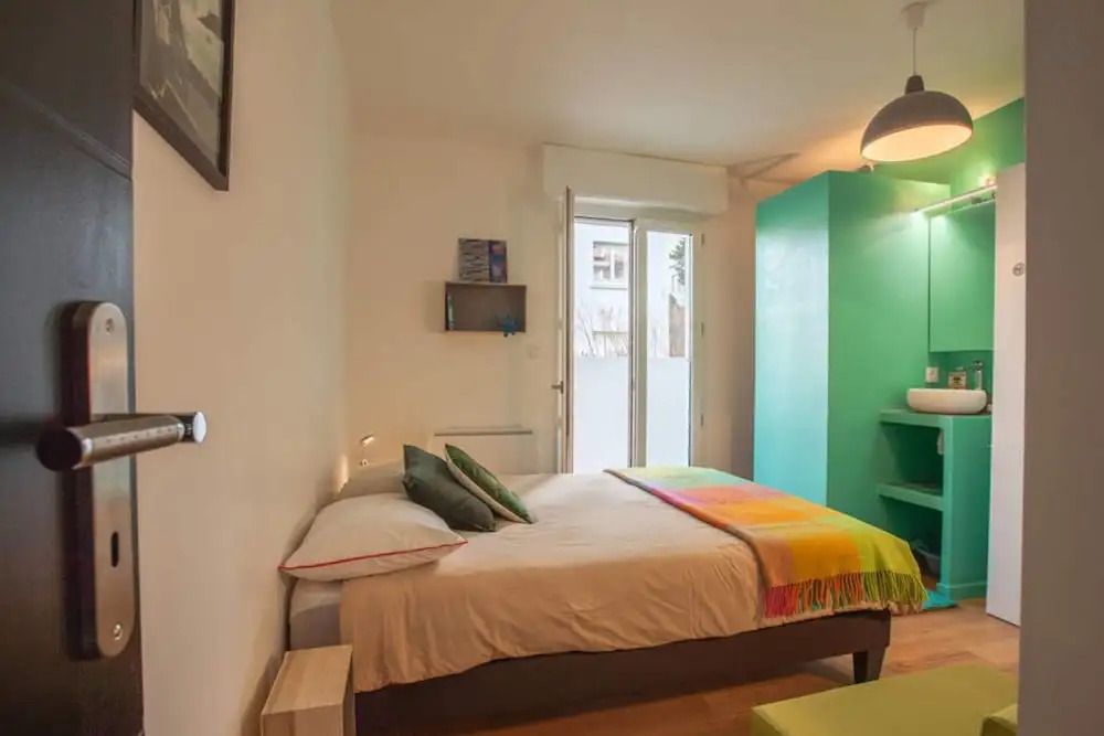 Charming Duplex With Terrace for 8 People in Port Vieux