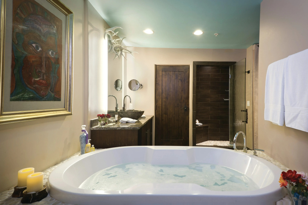 El Monte Sagrado Living Resort & Spa