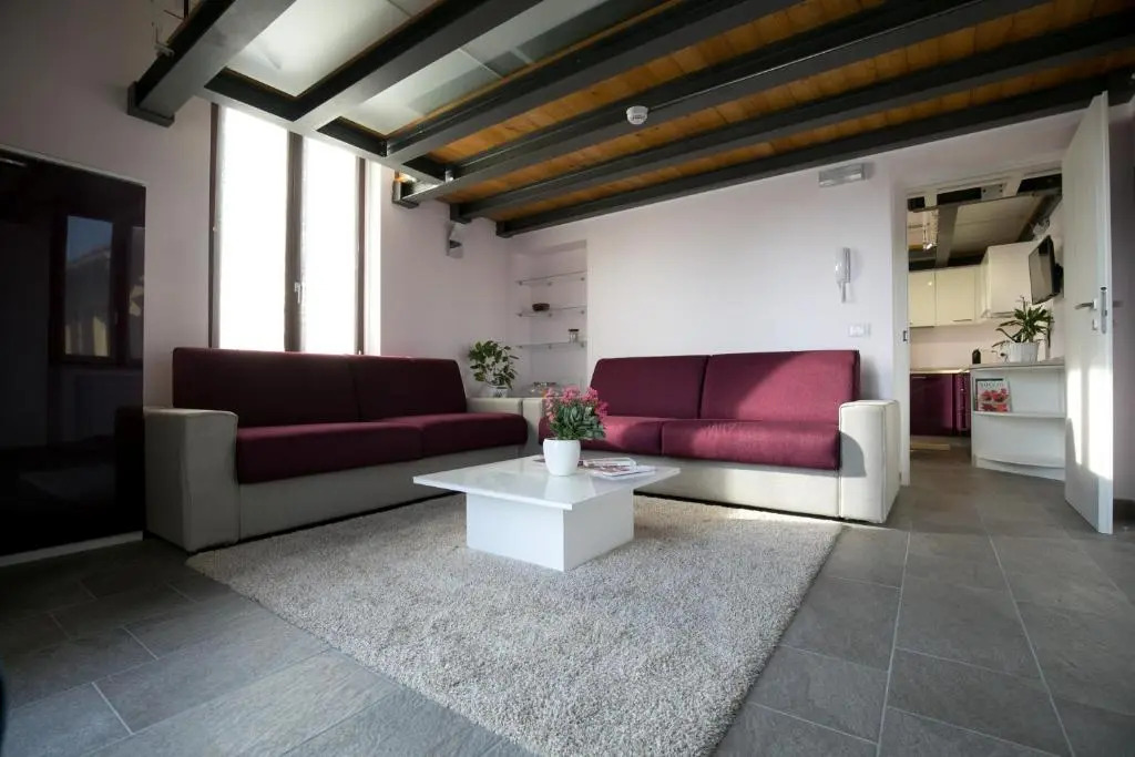 VERSOVERDE HOTEL Alzaia Naviglio Grande