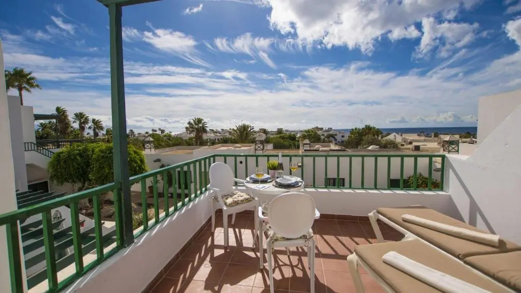 Club Valena 48 Sea Views, Wifi, close to beach & amenities at Matagorda