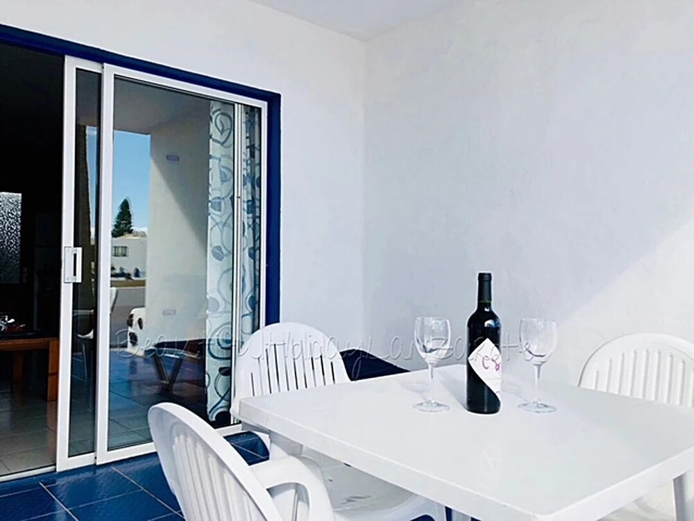 Apartment Bellissima 200m from the Ocean with pool, Wifi Sat-tv