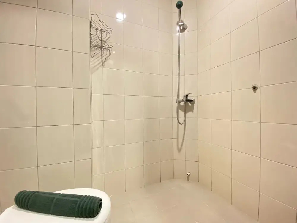 Well Furnished And Private 2Br Mekarwangi Square Cibaduyut Apartment