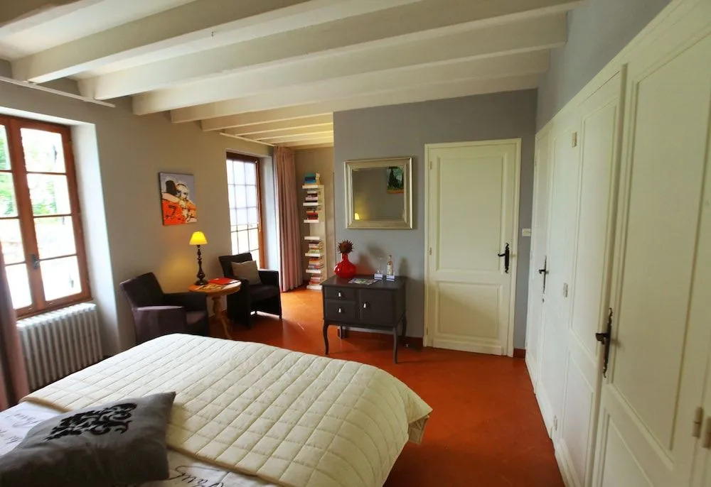 Luxe B&B maison á votre santé, in Bordeaux Wine Region