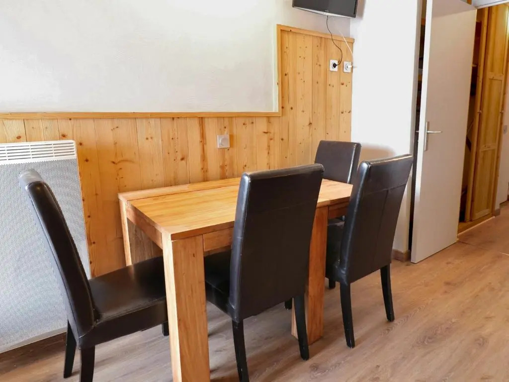 Appartement Méribel, 2 pièces, 4 personnes - FR-1-182-196