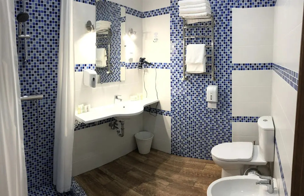 Lucky Ship Art Hotel