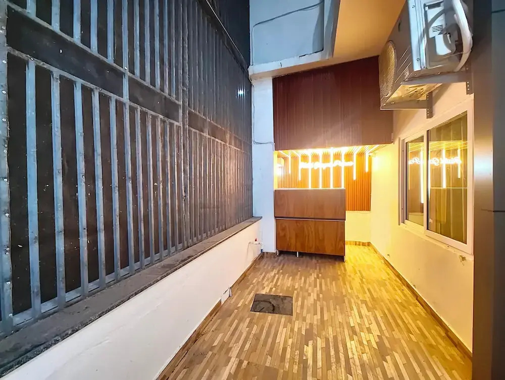 Hotel Ganges Place Varanasi with free AC