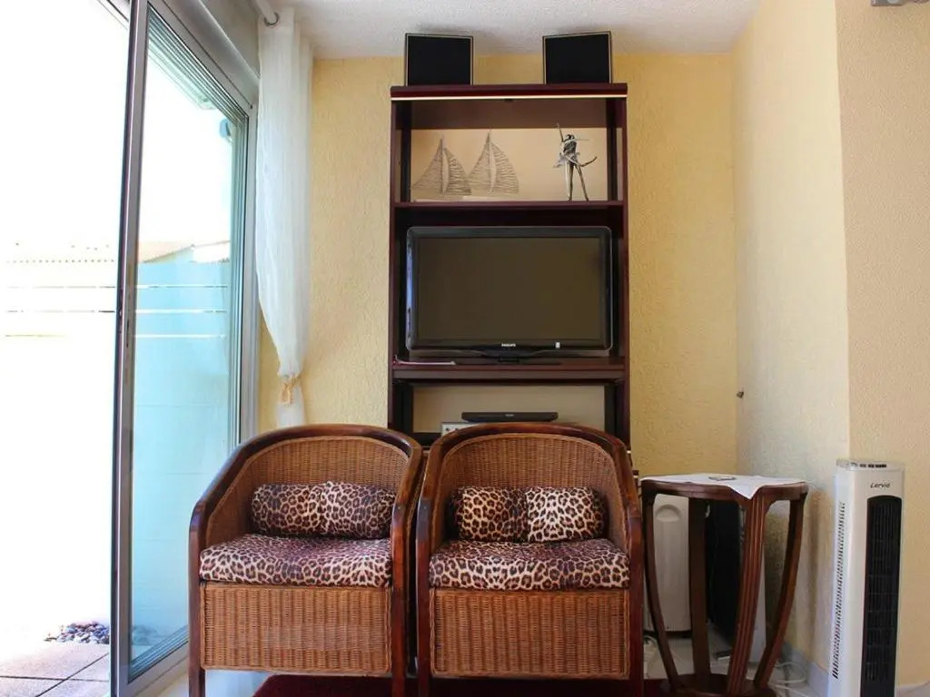 Appartement Cap d'Agde, 2 pièces, 4 personnes - FR-1-607-52