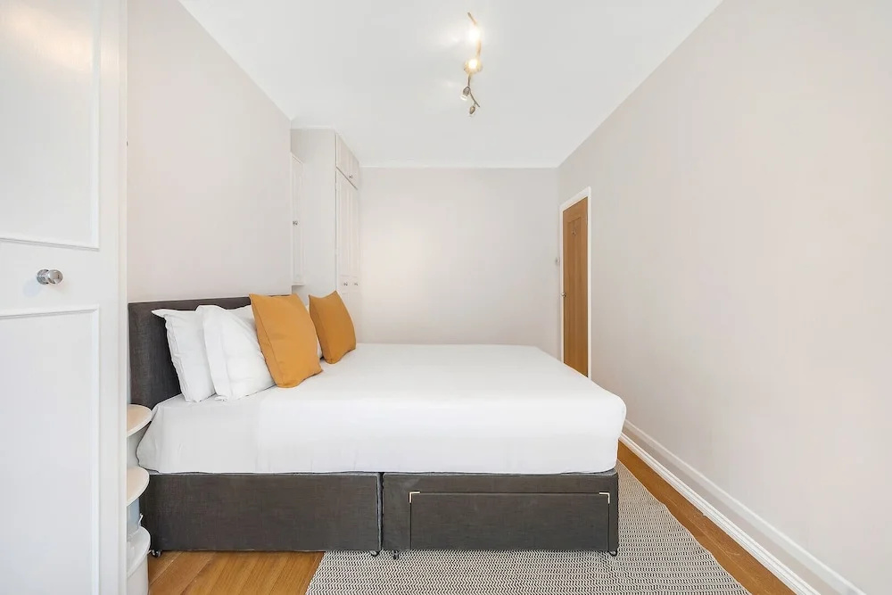 Modern Garden Flat in Hampstead