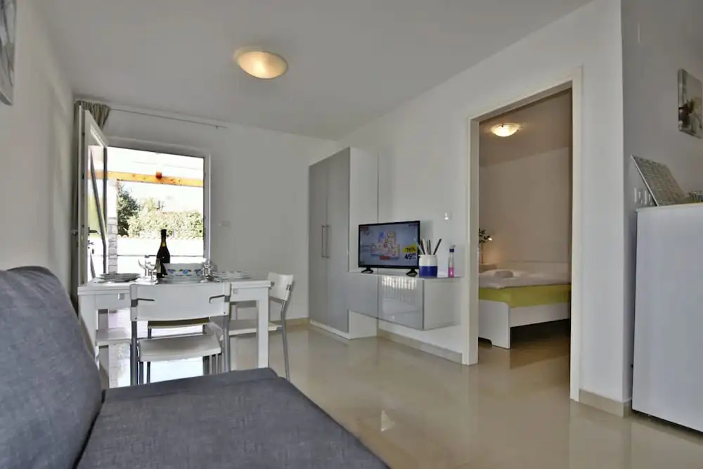 Terrace Flat 300 mt From Beach
