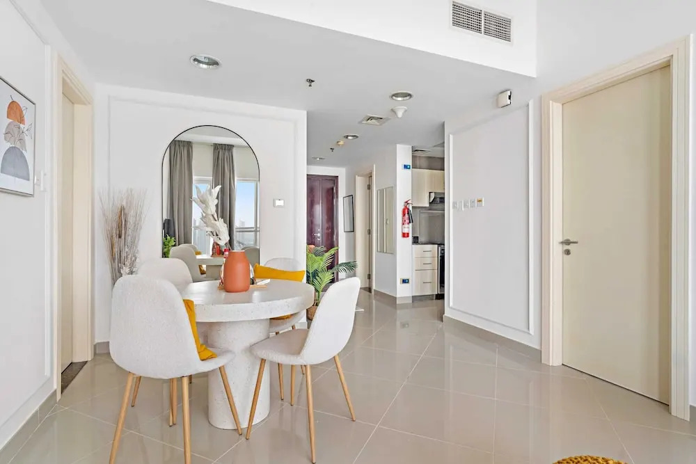 Silkhaus Modern Pad With Pool Gym Near Reem Park