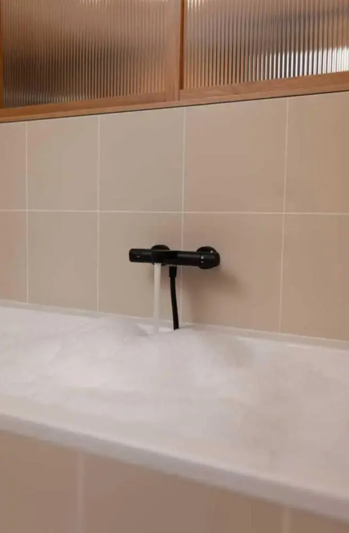 Hotel Tinah: Elegance and Comfort Near the Champs-elysees