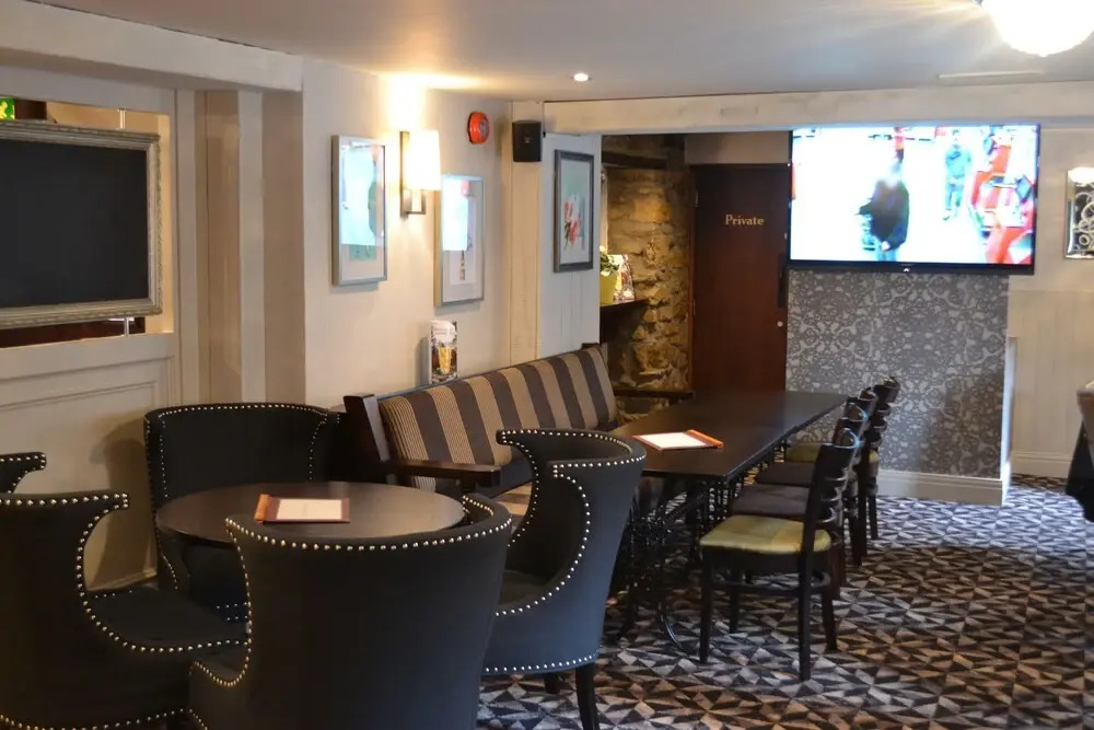 The Diamond Inn