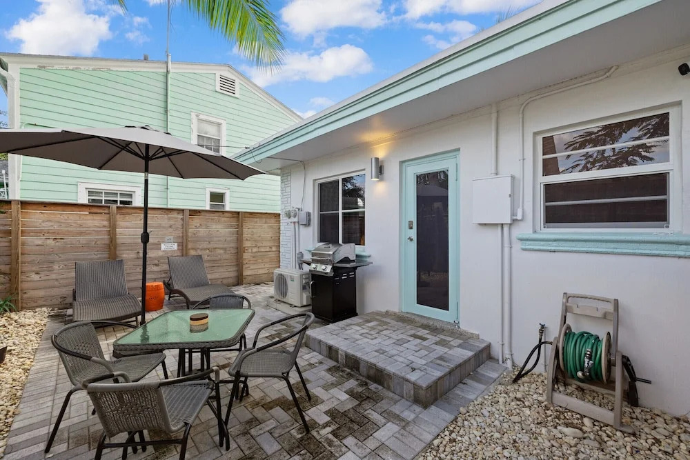 Modern Downtown Bungalow