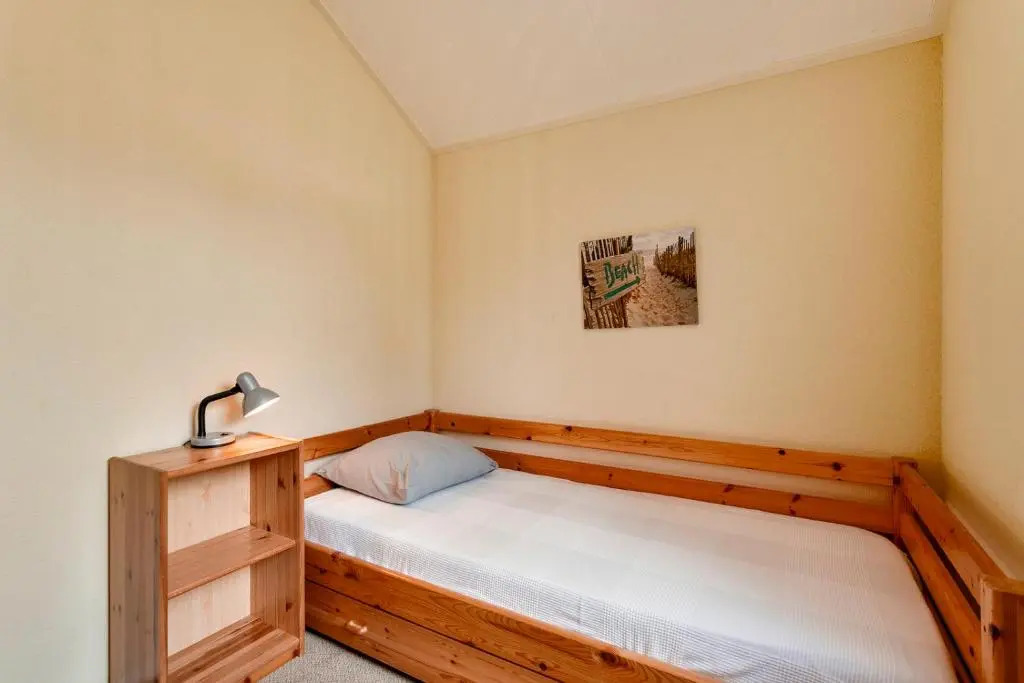 Bungalow Pinusoord 3 - Ouddorp near the beach with big garden