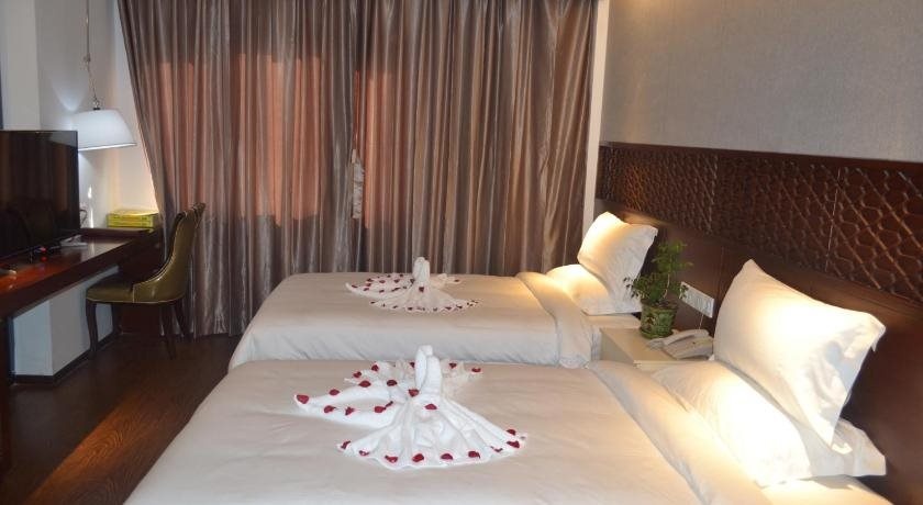 Royal Holiday Hotel