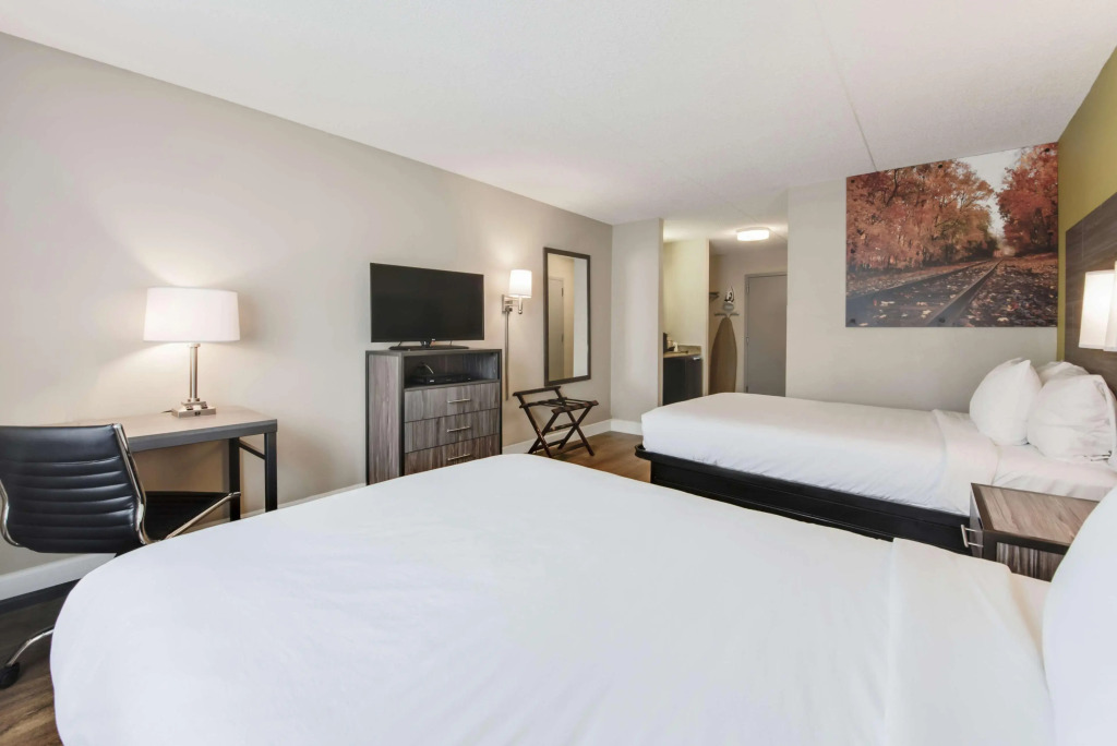 SureStay Plus Hotel by Best Western McGuire AFB Jackson