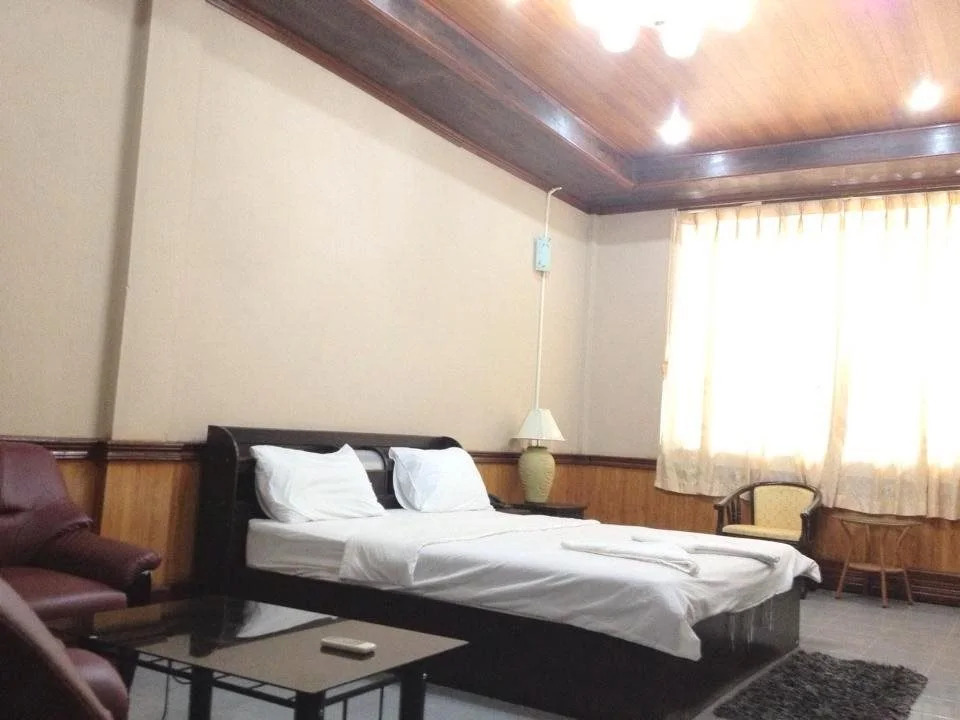 Hongkham Hotel