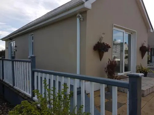 Hillcrest House Holiday Suites