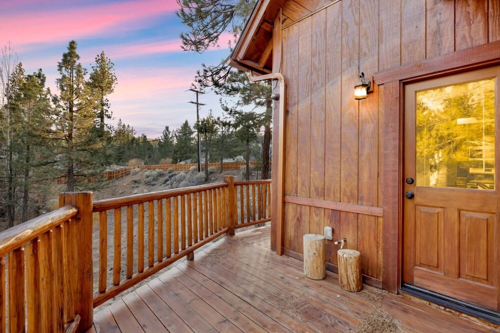 2070-five Bears Cabin 6 Bedroom Home by Redawning