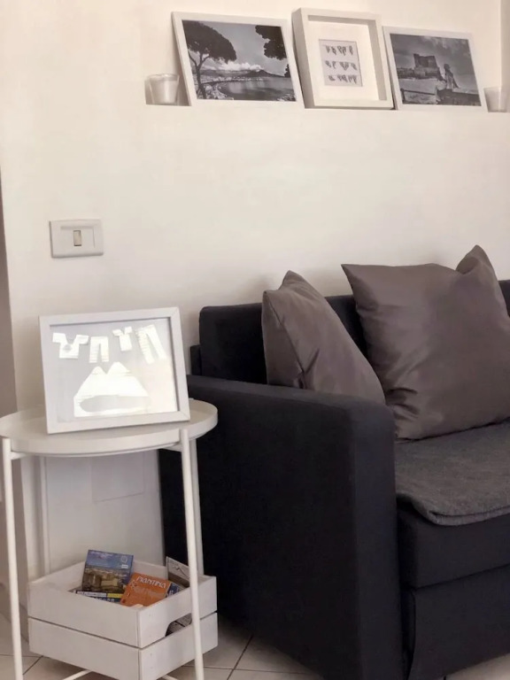 HOLIDAY FLAT Napoli Casa Vacanze Vacation Rentals