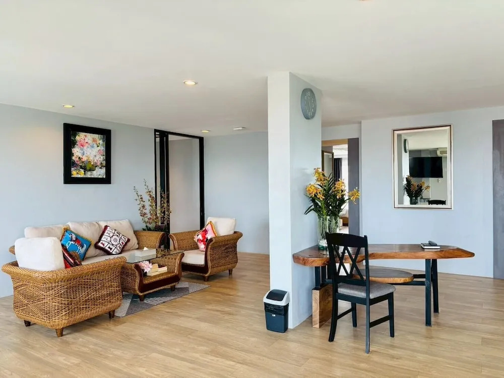 Luxurious 3-bedroom Seaview Apartment in Ao Nang, Thailand