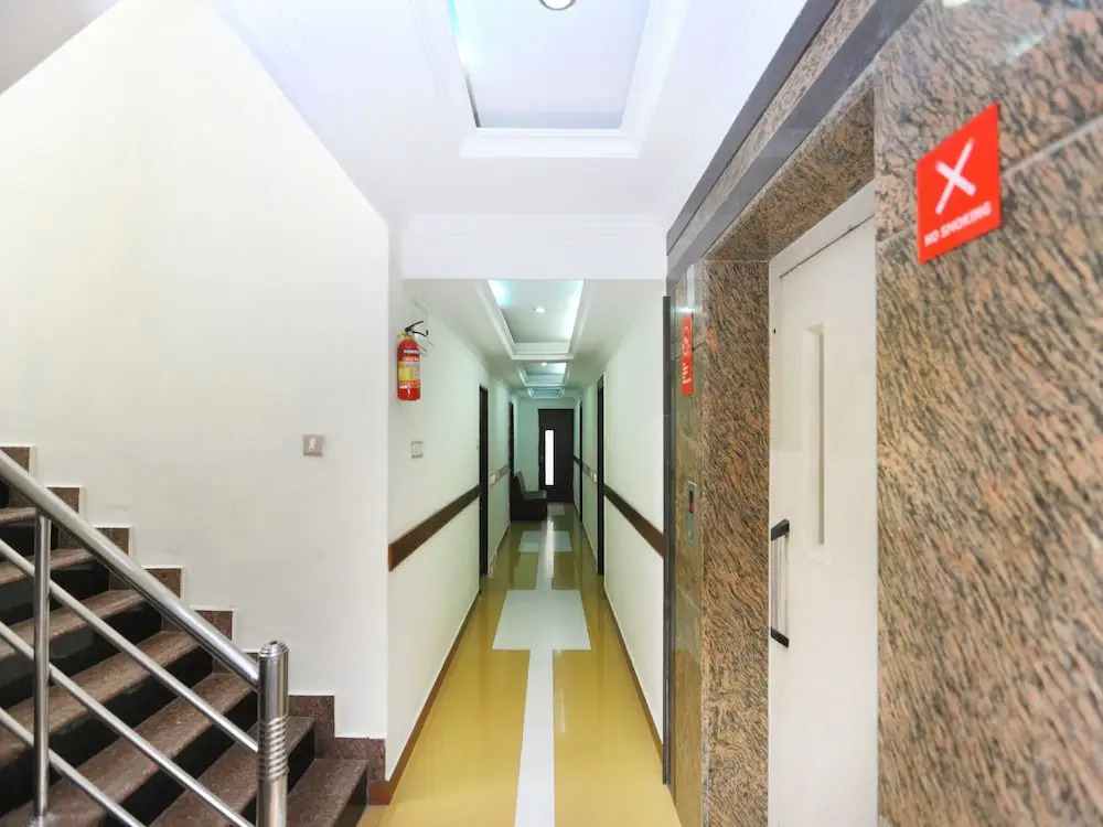 OYO 6849 Dreams Manor