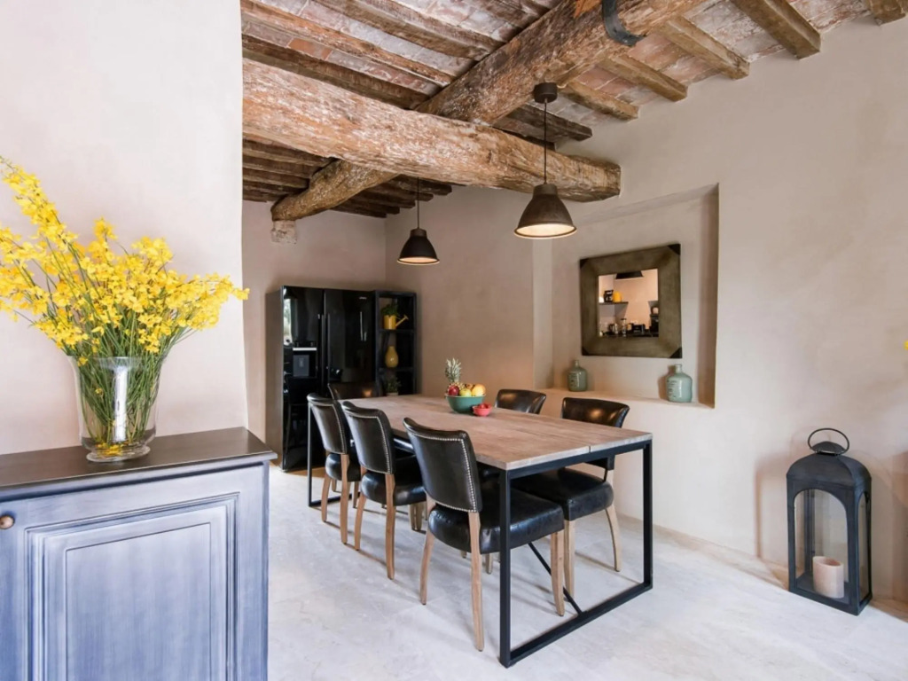 Luxury Villa Inside a Splendid Estate-villa Piuma