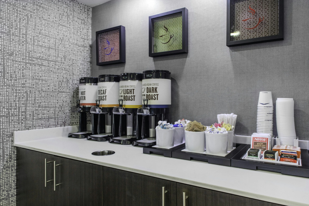 Hampton Inn Detroit Northville