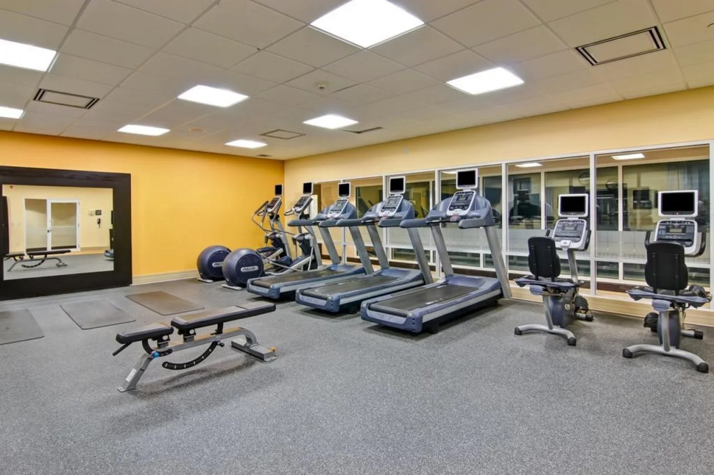 Hampton Inn by Hilton Toronto Airport Corporate Centre