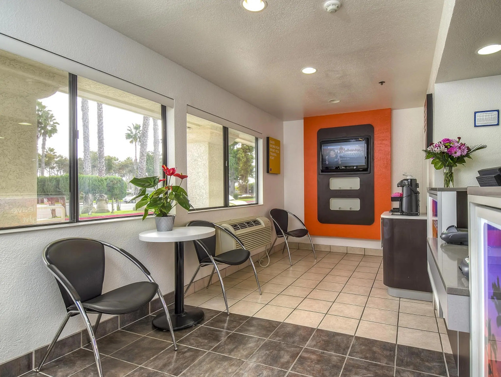 Motel 6-Carlsbad, CA Beach