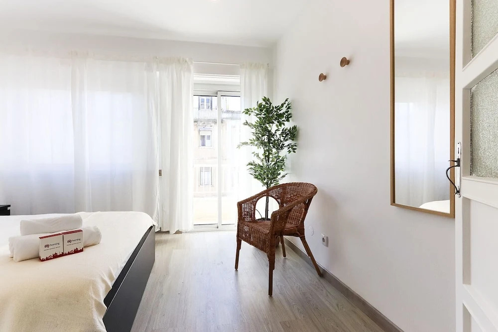 Almirante Balcony By Homing