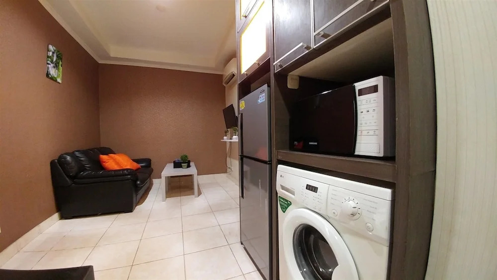 Penthouse Level Apartment At Mall Of Indonesia (MOI) Gading